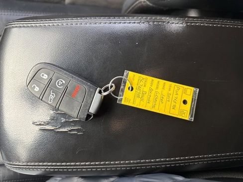 Used 2019 Jeep Grand Cherokee Altitude image 7