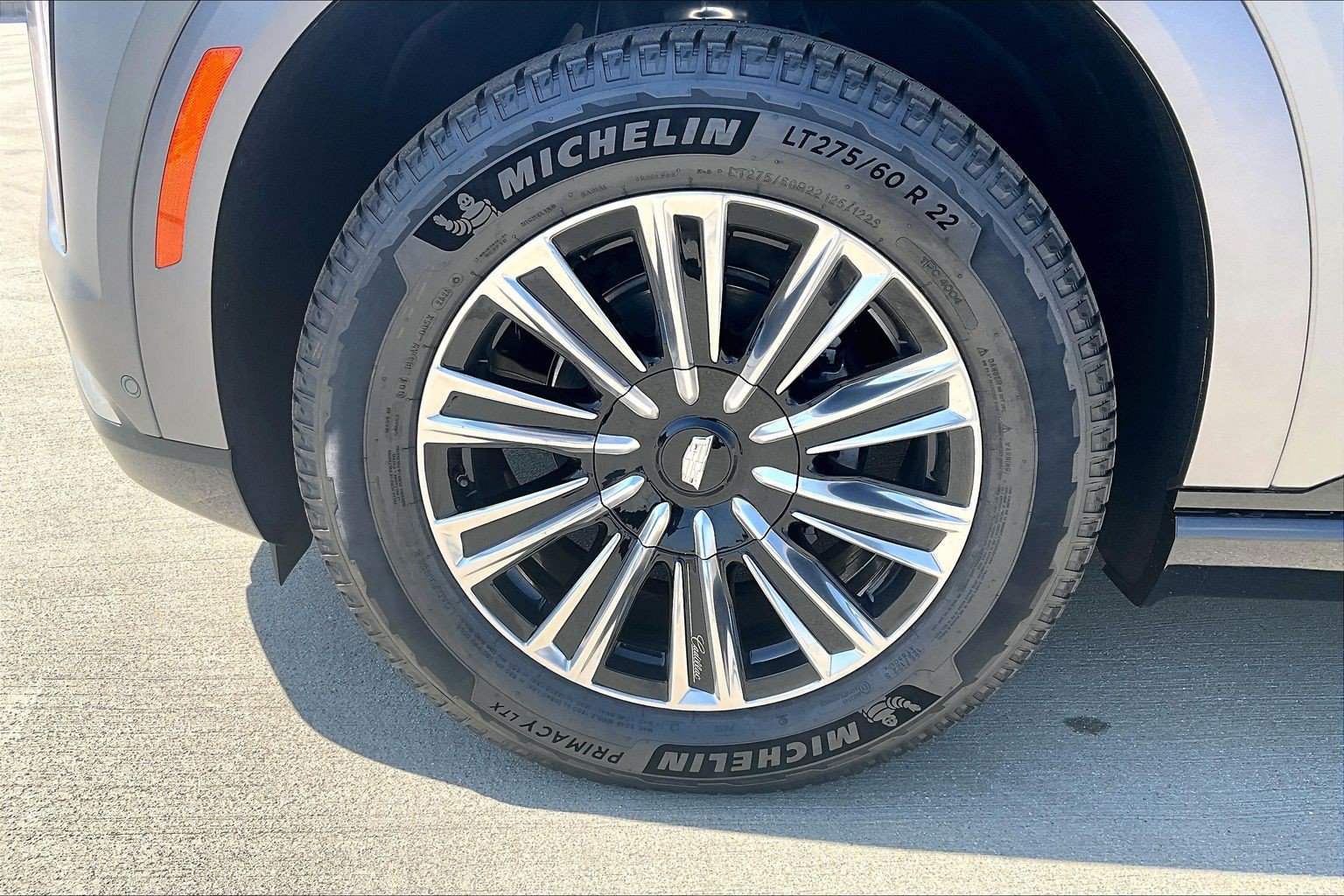 Used 2026 Cadillac Escalade IQL Luxury w/ LPO, Floor Liner Package AWD/4WD image 10