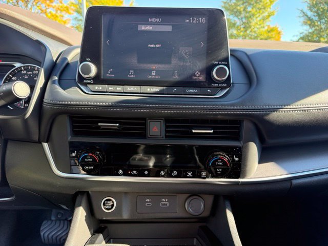 Certified 2023 Nissan Rogue SV w/ SV Premium B Package AWD/4WD image 18