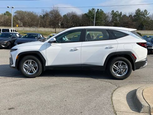 New 2026 Hyundai Tucson SE image 4