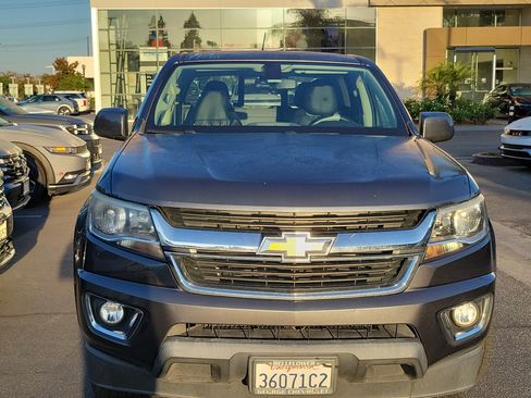Used 2016 Chevrolet Colorado LT w/ LT Convenience Package RWD image 2