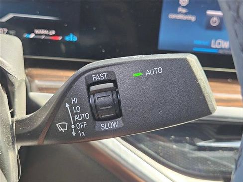 Used 2025 BMW X6 xDrive40i w/ Premium Package AWD/4WD image 9
