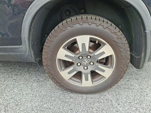 Used 2017 Honda Ridgeline RTL-T image 10