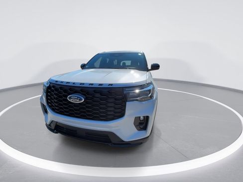 New 2026 Ford Explorer ST-Line w/ ST-Line Street Pack RWD image 3