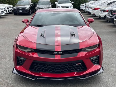 Used 2018 Chevrolet Camaro SS RWD image 7