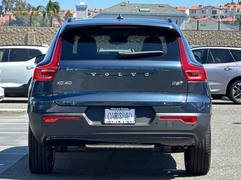 New 2026 Volvo XC40 B5 Plus w/ Climate Package image 6