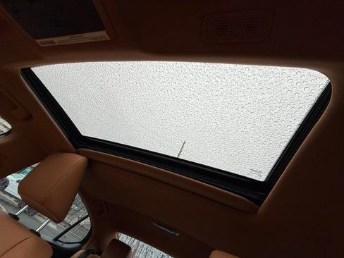 Certified 2024 Lexus ES 350 w/ Premium Package image 21