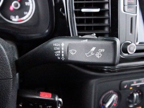 Used 2016 Volkswagen Beetle 1.8T Classic image 13