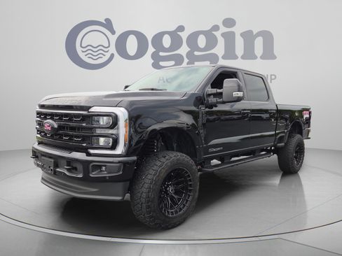 Used 2024 Ford F250 Lariat w/ Lariat Ultimate Package AWD/4WD image 1