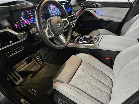 Certified 2024 BMW X7 xDrive40i w/ M Sport Package AWD/4WD image 9