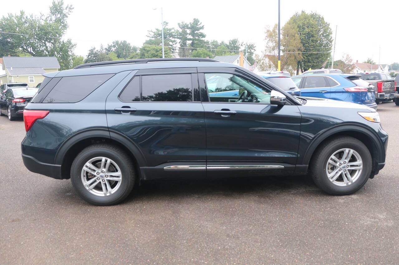 Certified 2023 Ford Explorer XLT w/ Equipment Group 202A AWD/4WD image 7