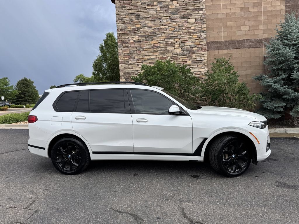 Used 2019 BMW X7 xDrive40i w/ Premium Package AWD/4WD image 5