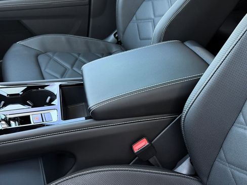 New 2026 Volkswagen Atlas Cross Sport SE FWD image 26