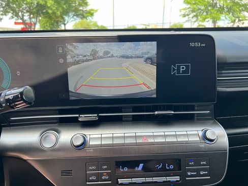 Used 2025 Hyundai Kona SEL AWD/4WD image 36