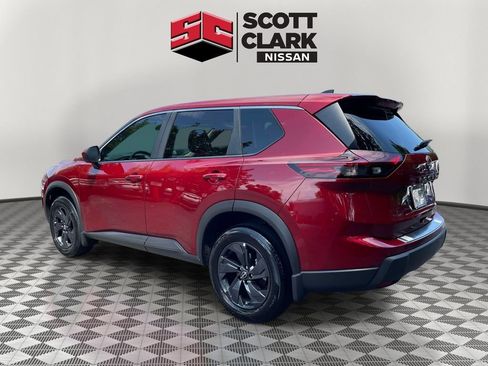 Used 2026 Nissan Rogue SV FWD image 4