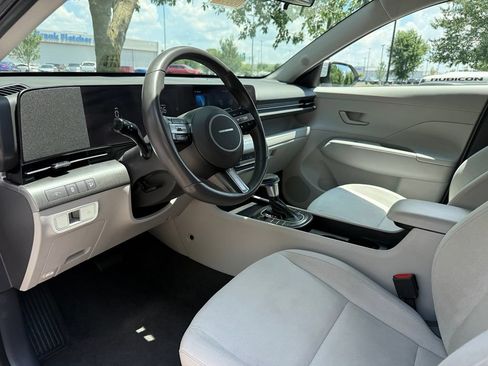 Used 2024 Hyundai Kona SEL AWD/4WD image 9
