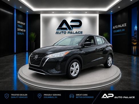 Used 2024 Nissan Kicks S FWD image 1