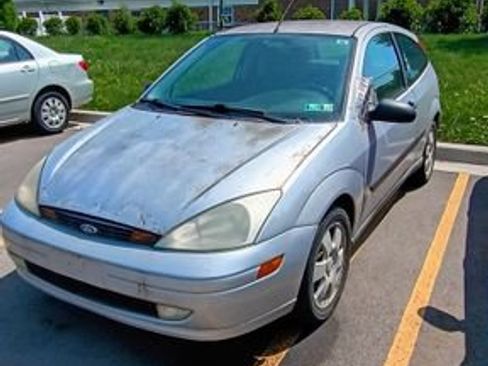Used 2006 Ford Focus ZX3 Hatchback FWD image 1