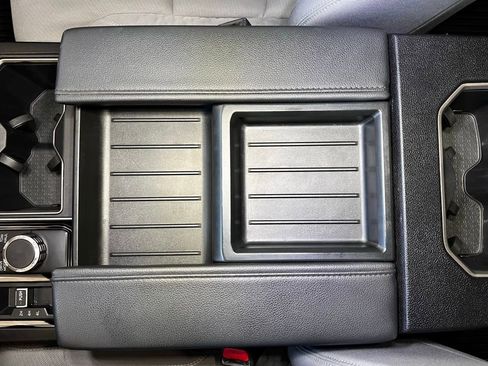 Used 2022 Toyota Tundra SR5 w/ SR5 Convenience Package image 37