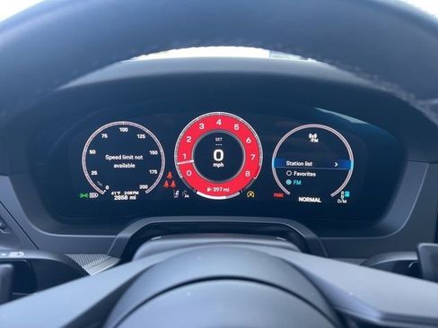 Used 2025 Porsche 911 Carrera image 25