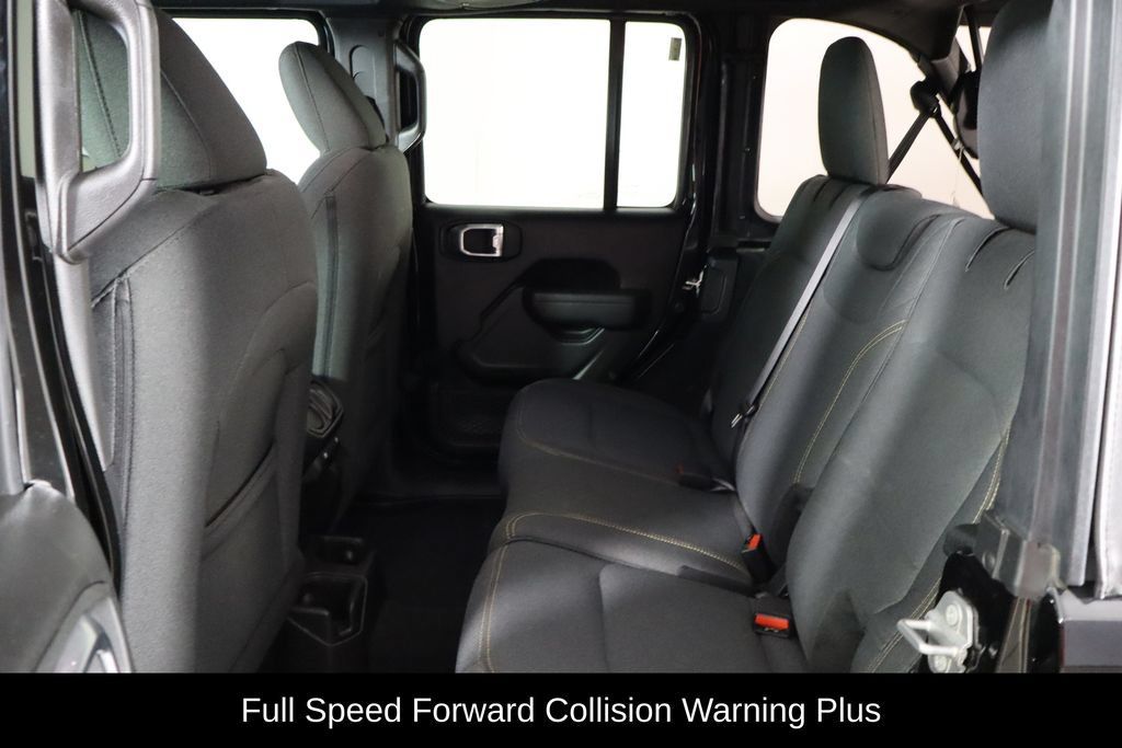 Used 2025 Jeep Wrangler Unlimited Sport AWD/4WD image 16