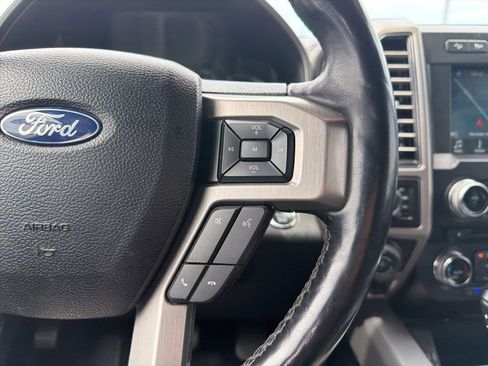 Used 2017 Ford F150 Platinum w/ Equipment Group 701A Luxury AWD/4WD image 16