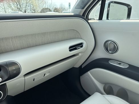 Used 2026 Hyundai Palisade Calligraphy image 32