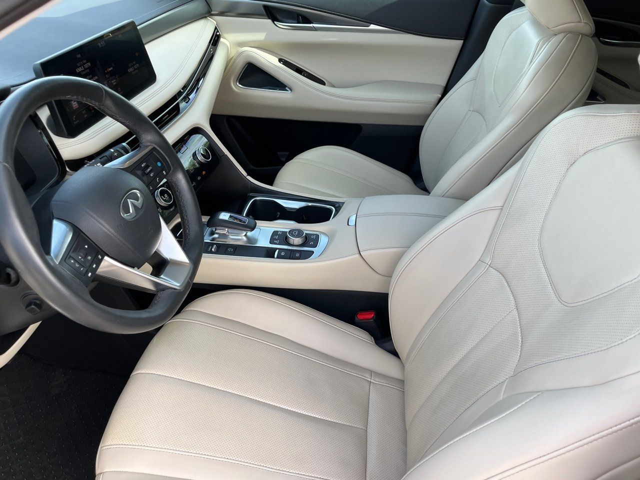 Certified 2022 INFINITI QX60 Luxe w/ Vision Package AWD/4WD image 17