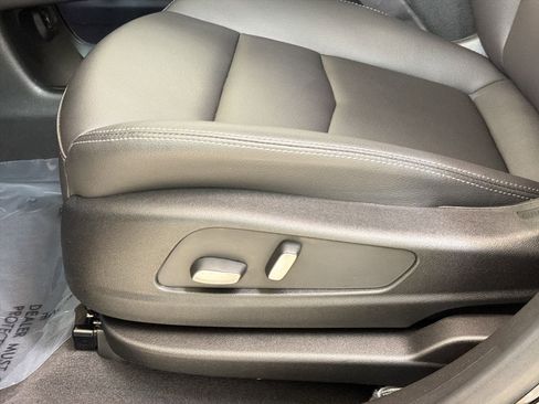 New 2026 Cadillac XT5 Luxury FWD image 14