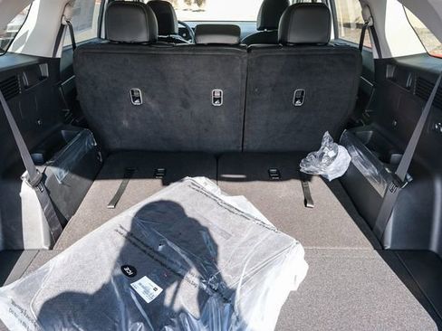 New 2025 Kia Sorento S w/ Panoramic Sunroof Package image 45