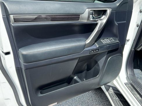 Certified 2023 Lexus GX 460 Premium w/ Premium Package AWD/4WD image 10