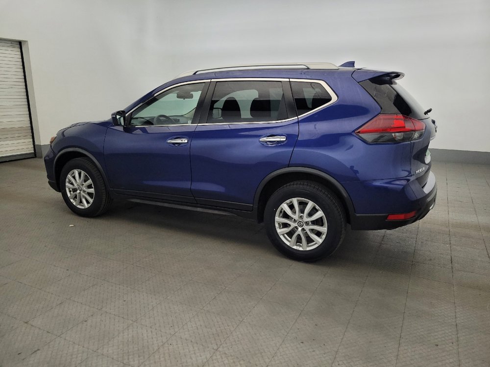 Used 2020 Nissan Rogue SV AWD/4WD image 3