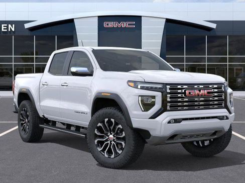 New 2026 GMC Canyon Denali image 7