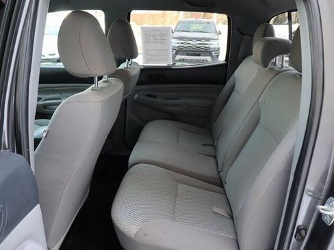 Used 2013 Toyota Tacoma 4x4 Double Cab w/ SR5 Pkg image 11