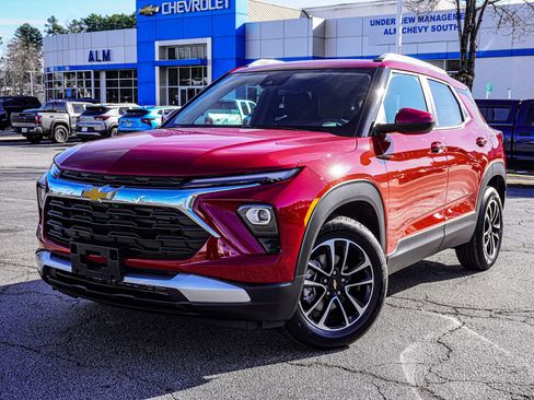 New 2026 Chevrolet TrailBlazer LT w/ Driver Confidence Package image 2