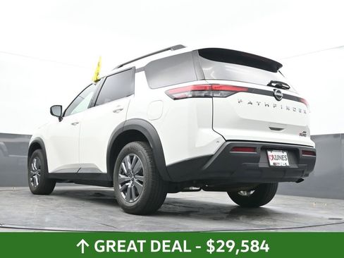 Used 2025 Nissan Pathfinder SV AWD/4WD image 54