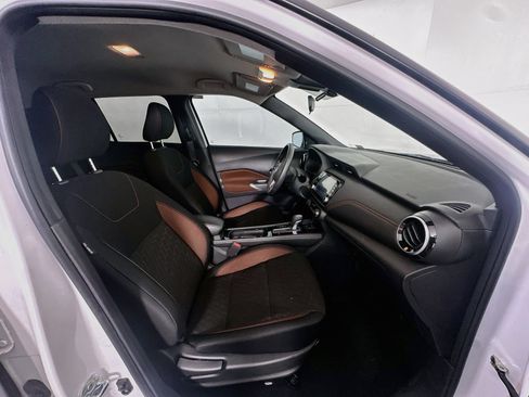 Used 2023 Nissan Kicks SR FWD image 28