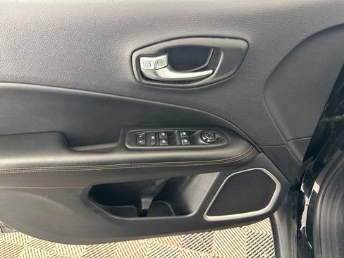 Used 2021 Jeep Compass Limited AWD/4WD image 22