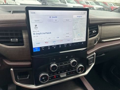 Used 2024 Ford Expedition Limited image 20