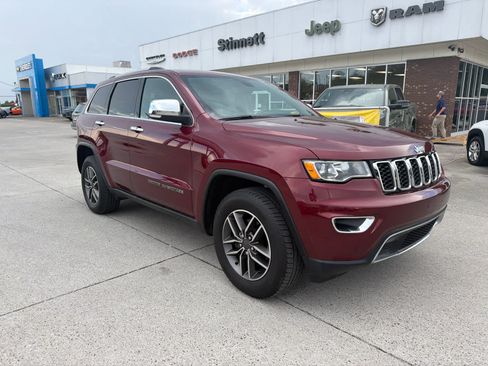 Used 2019 Jeep Grand Cherokee Limited AWD/4WD image 1
