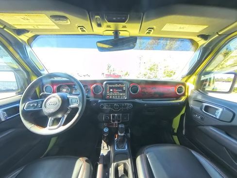 Certified 2023 Jeep Wrangler Unlimited Rubicon w/ Cold Weather Group image 23