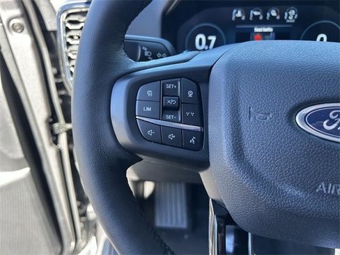 Used 2024 Ford Ranger Lariat w/ FX4 Off-Road Package image 25