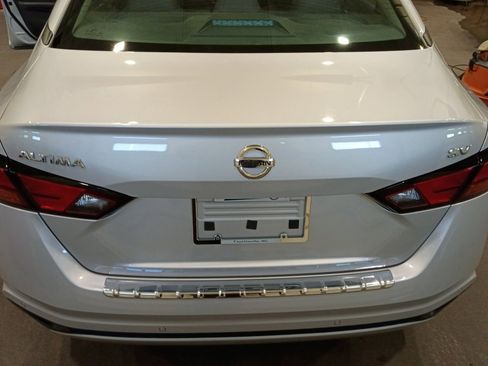 Used 2022 Nissan Altima 2.5 SV FWD image 18