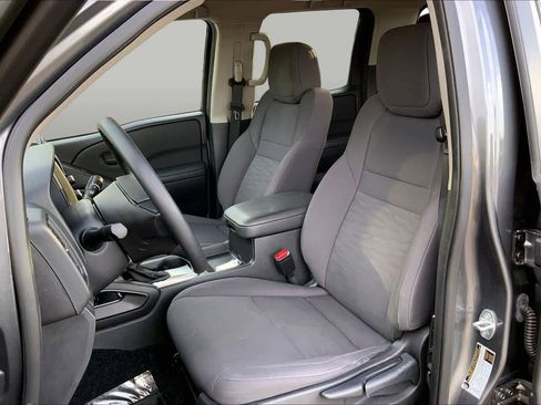Used 2023 Nissan Frontier S w/ Technology Package RWD image 8