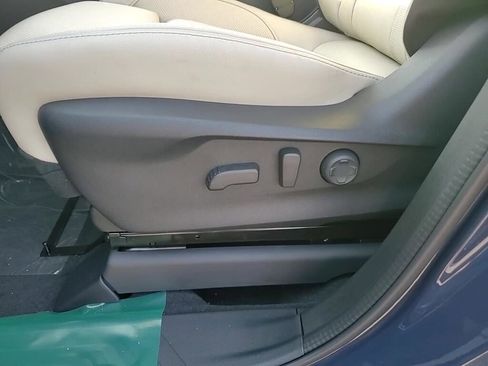 New 2025 Subaru Ascent Limited image 14