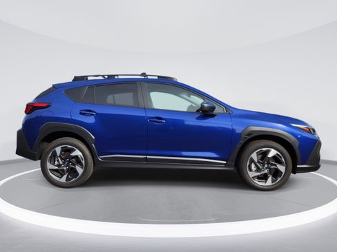 Certified 2025 Subaru Crosstrek 2.5i Limited AWD/4WD image 4