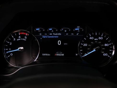 Used 2022 Ford F250 Platinum w/ FX4 Off-Road Package AWD/4WD image 21