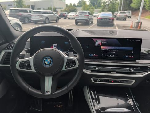 Used 2025 BMW X5 xDrive50e w/ M Sport Package AWD/4WD image 20