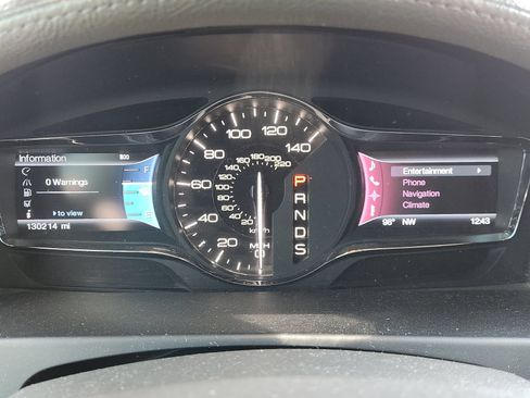 Used 2013 Lincoln MKX AWD image 19