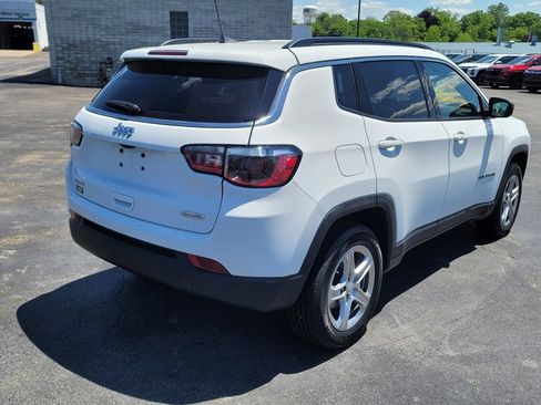 Used 2024 Jeep Compass Latitude AWD/4WD image 12